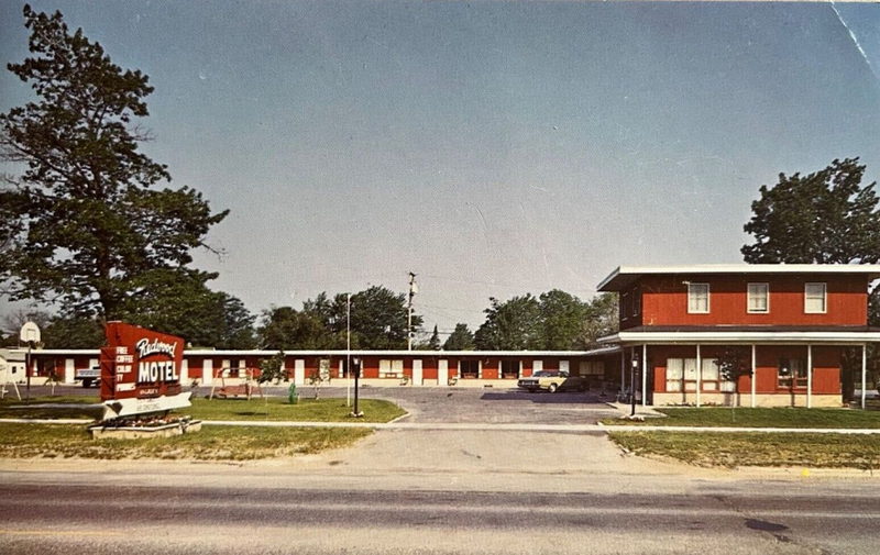 North Country American Inn (Redwood Motel) - Old Postcard (newer photo)